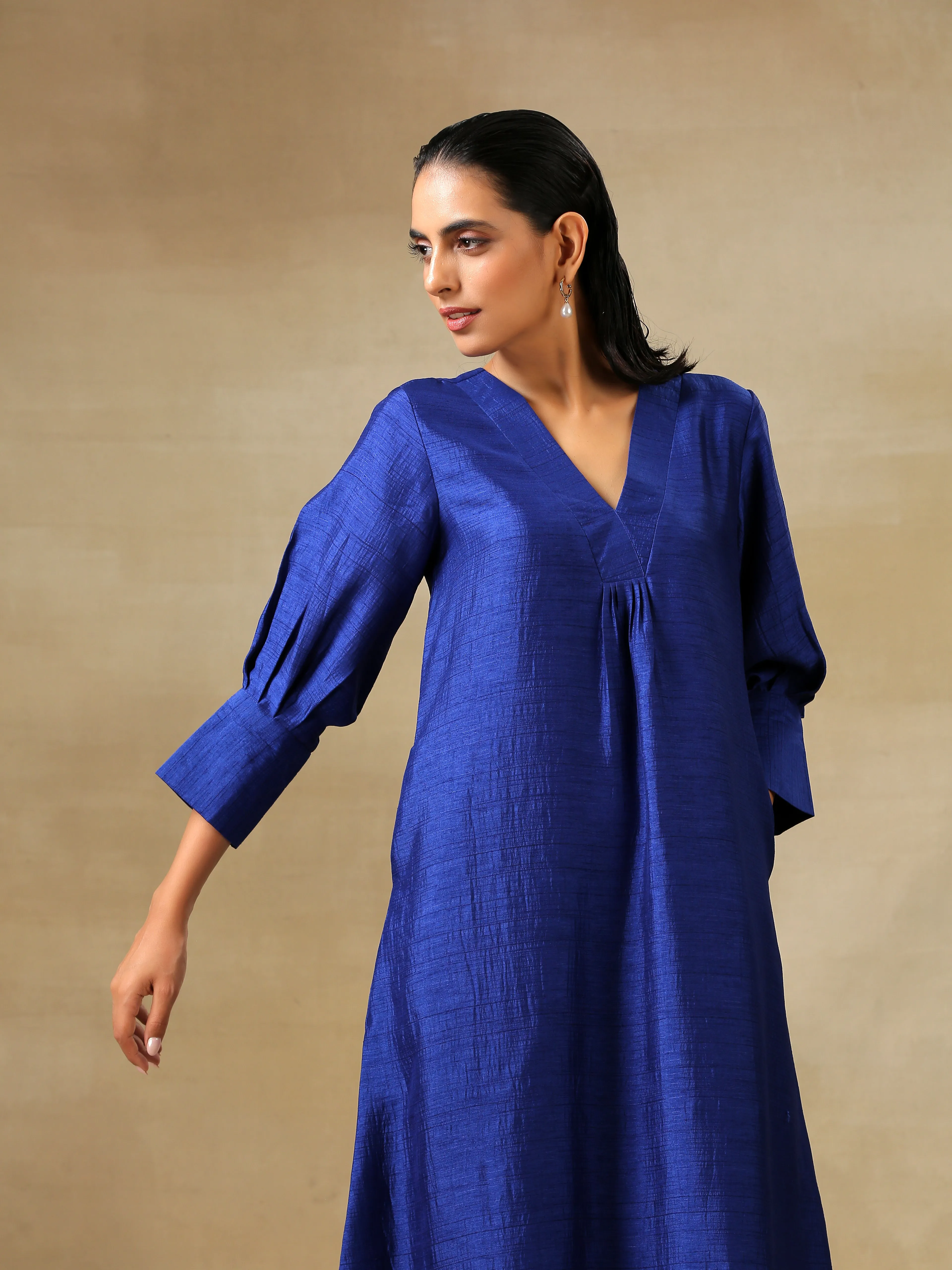 Blue Textured Silk Puff Sleeve Kurta Pant Set