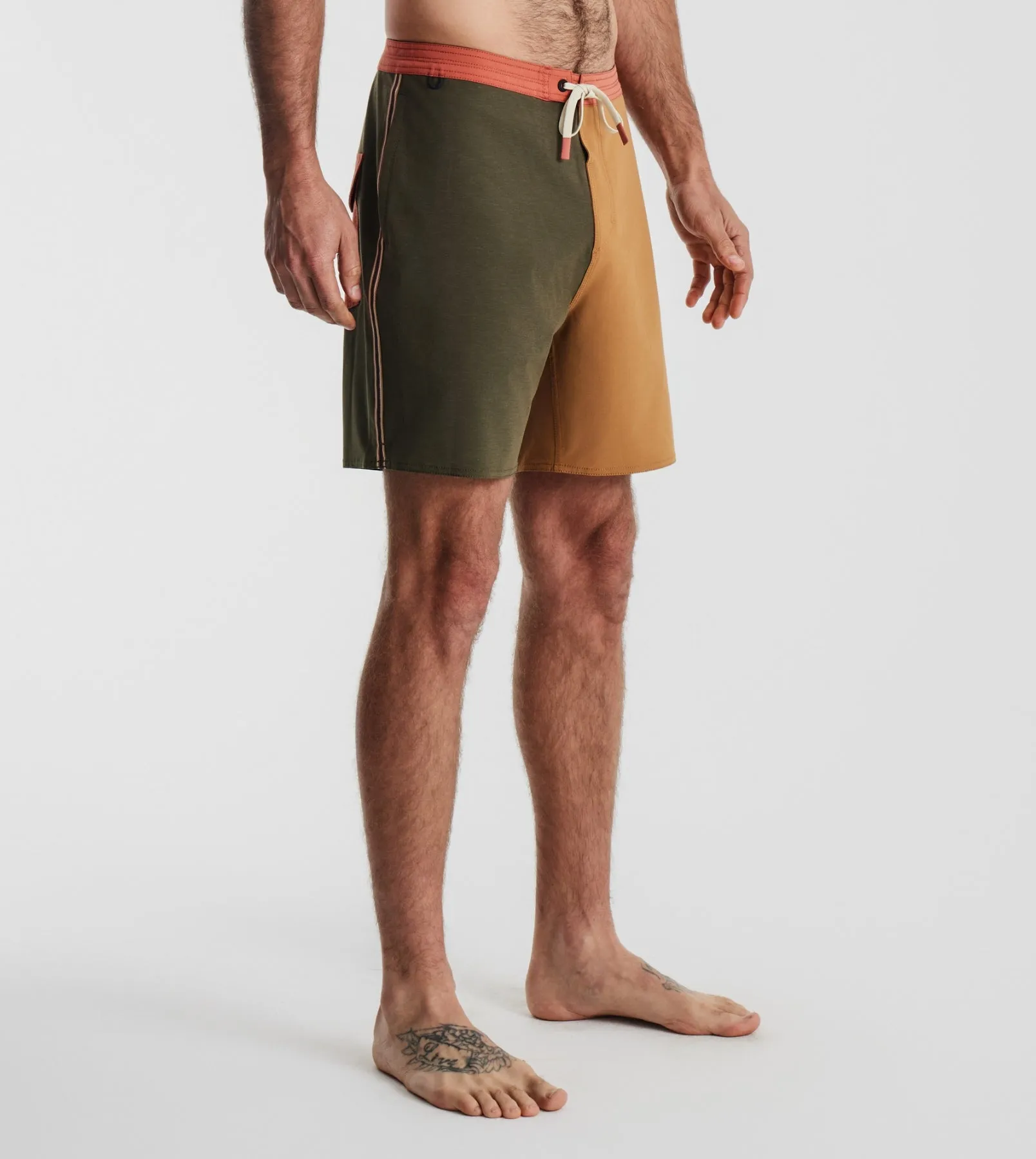 Chiller Boardshorts 17"